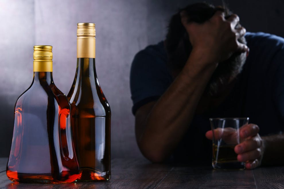 Alcoholismo problemas salud enfermedades