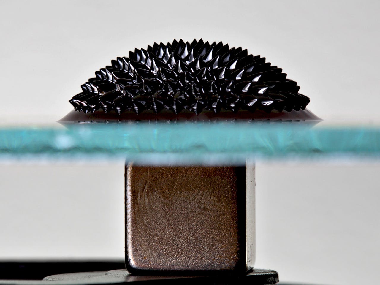 Qué son ferrofluidos